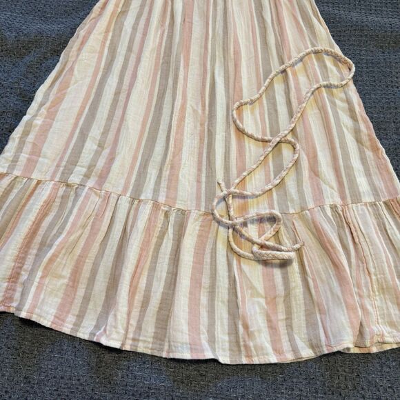 Striped Sleeveless Dress - Picture 3 of 10